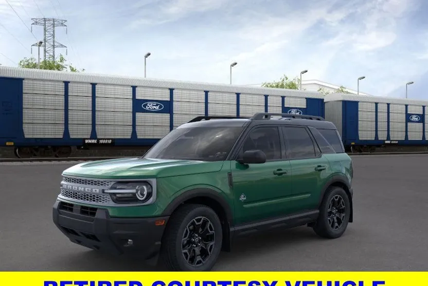 2025 Ford Bronco Sport Outer Banks photo 1