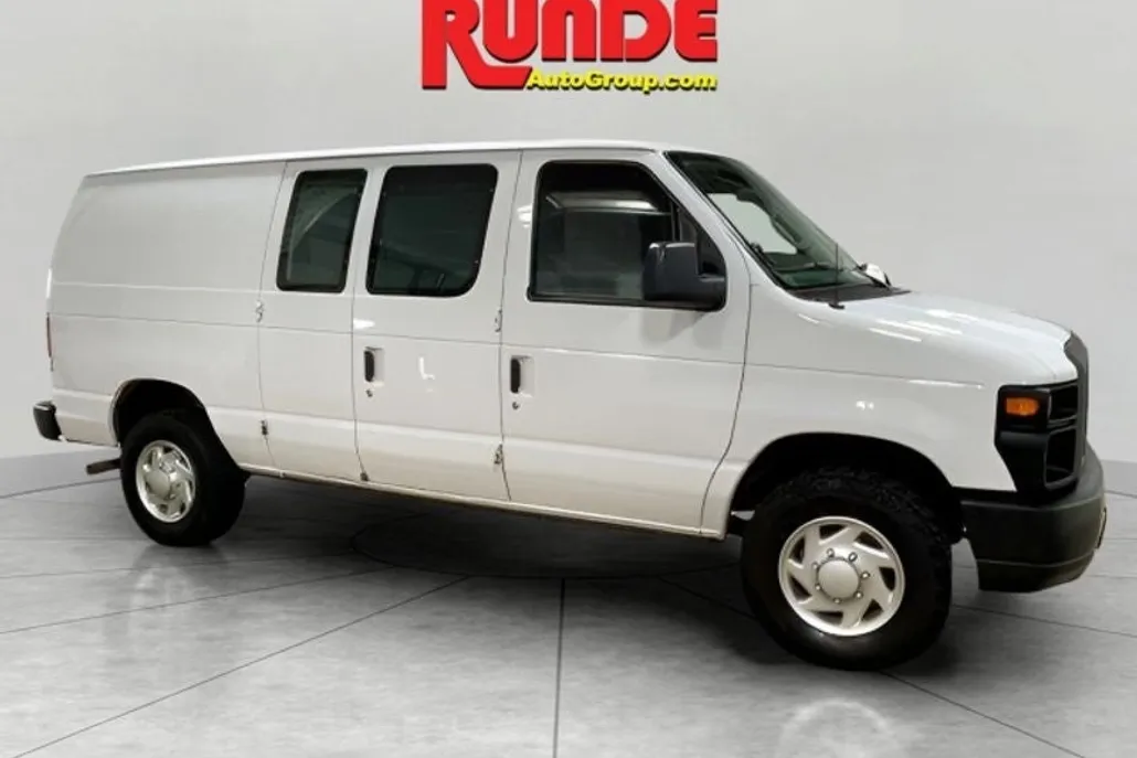 2013 Ford E-250 photo 1