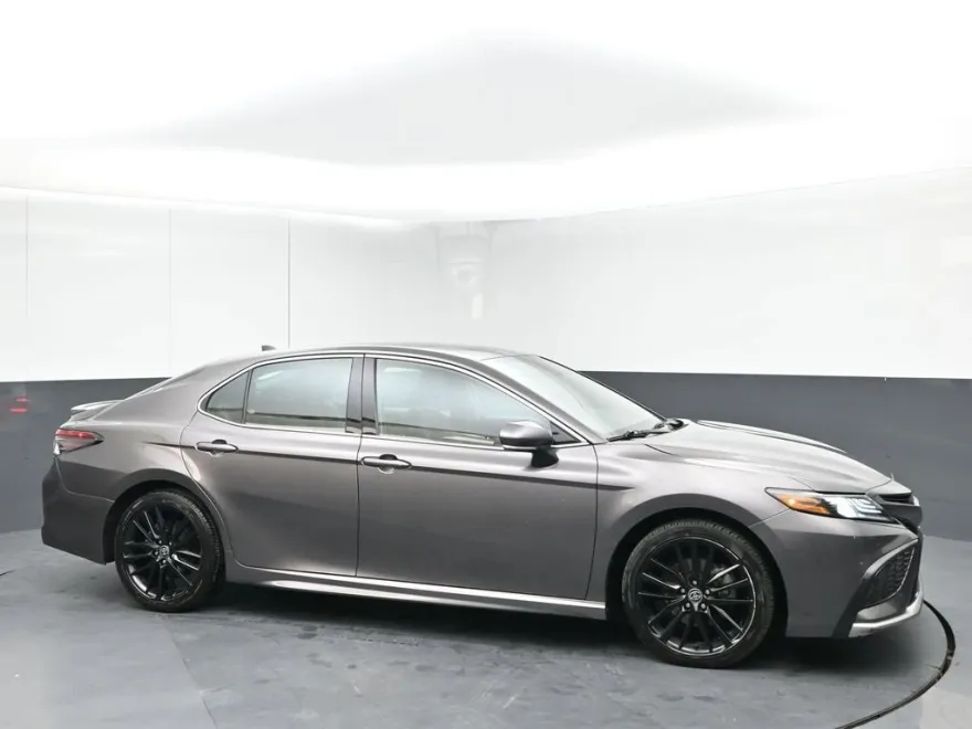 2023 Toyota Camry XSE photo 1