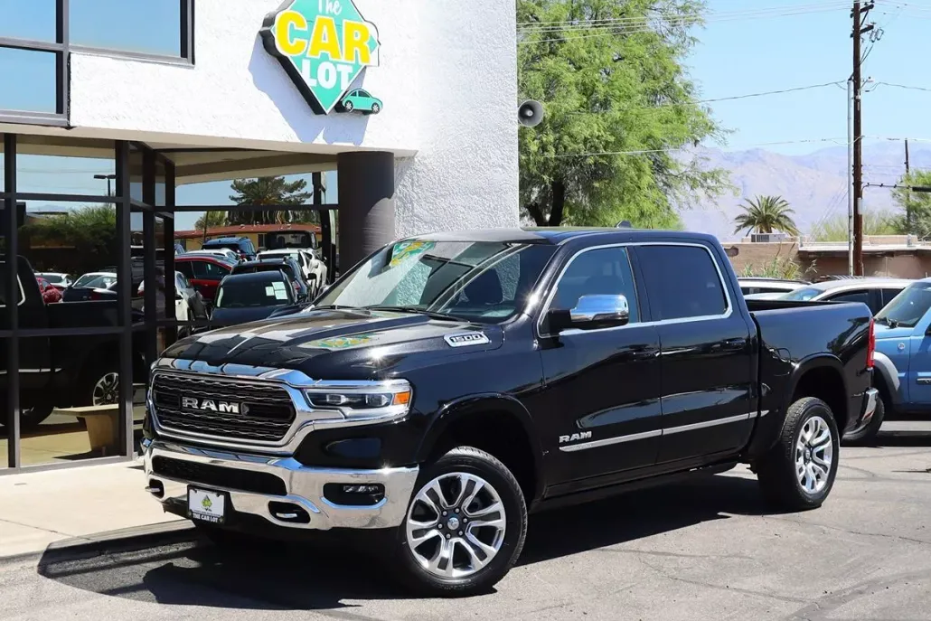 2023 Ram 1500 Limited photo 1
