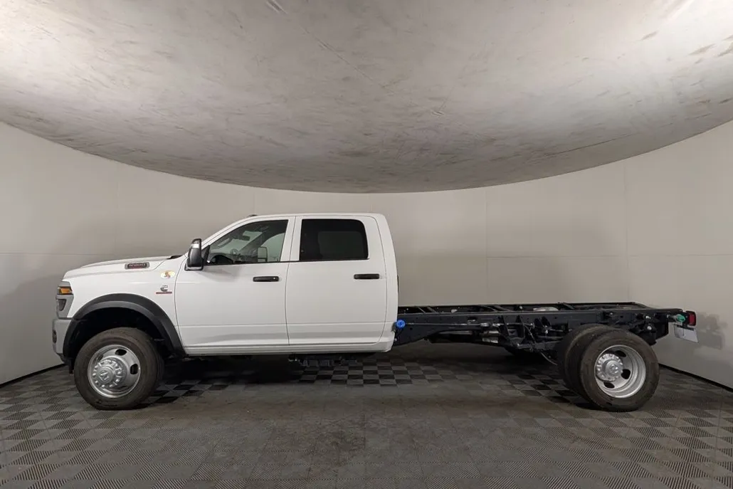 2026 Ram 5500 Tradesman photo 1