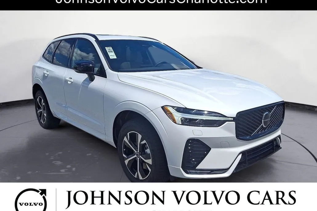 2026 Volvo XC60 B5 Core photo 1
