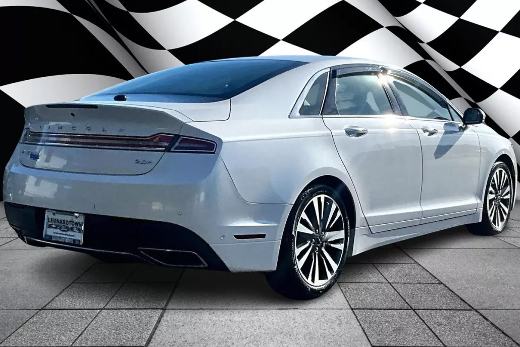 2020 Lincoln MKZ Hybrid Reserve photo 1