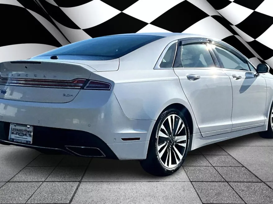 2020 Lincoln MKZ Hybrid Reserve photo 1