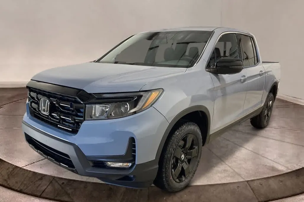 2025 Honda Ridgeline Black Edition photo 1