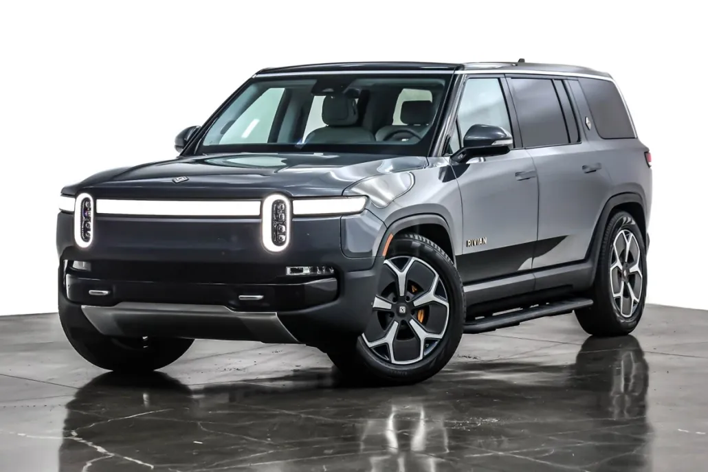 2023 Rivian R1S Adventure photo 1