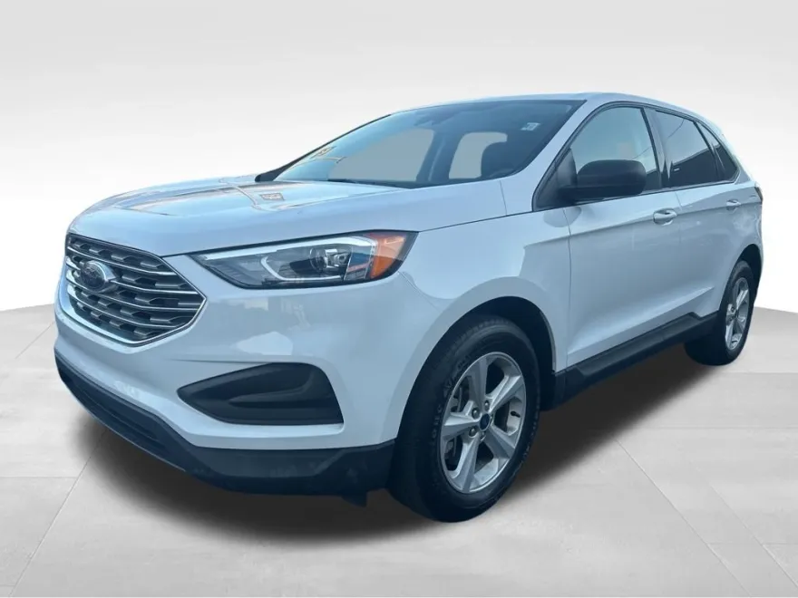 2022 Ford Edge SE photo 1