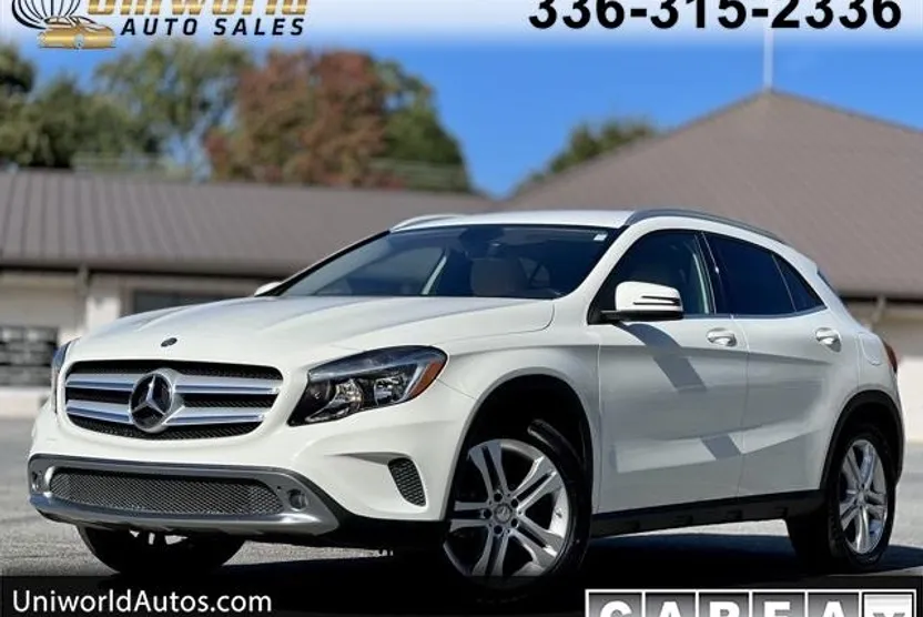 2015 Mercedes Benz GLA 4MATIC 250 photo 1