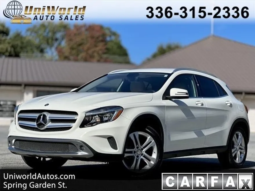 2015 Mercedes Benz GLA 4MATIC 250 photo 1