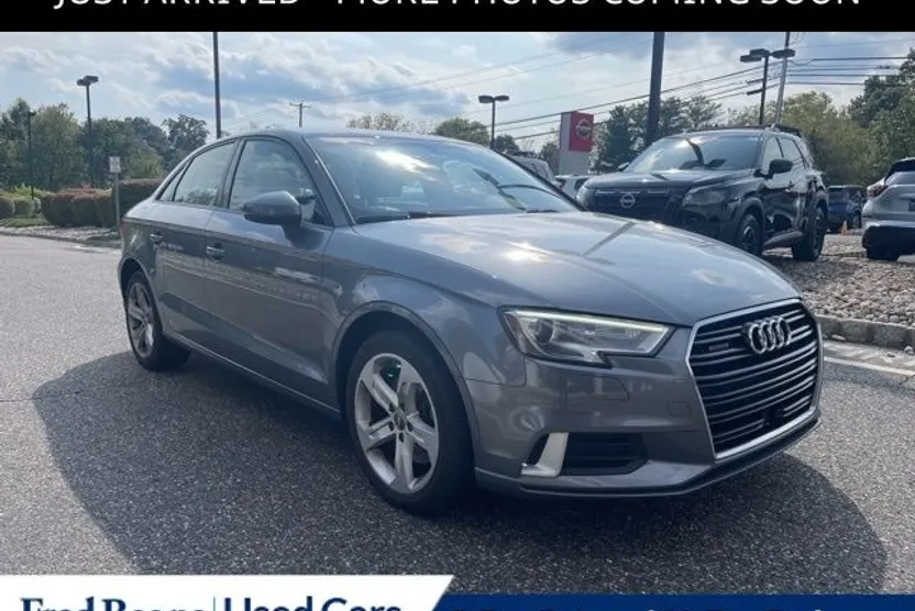 2018 Audi A3 2.0T Premium photo 1