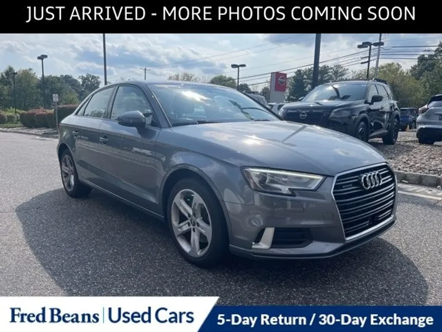 2018 Audi A3 2.0T Premium photo 1