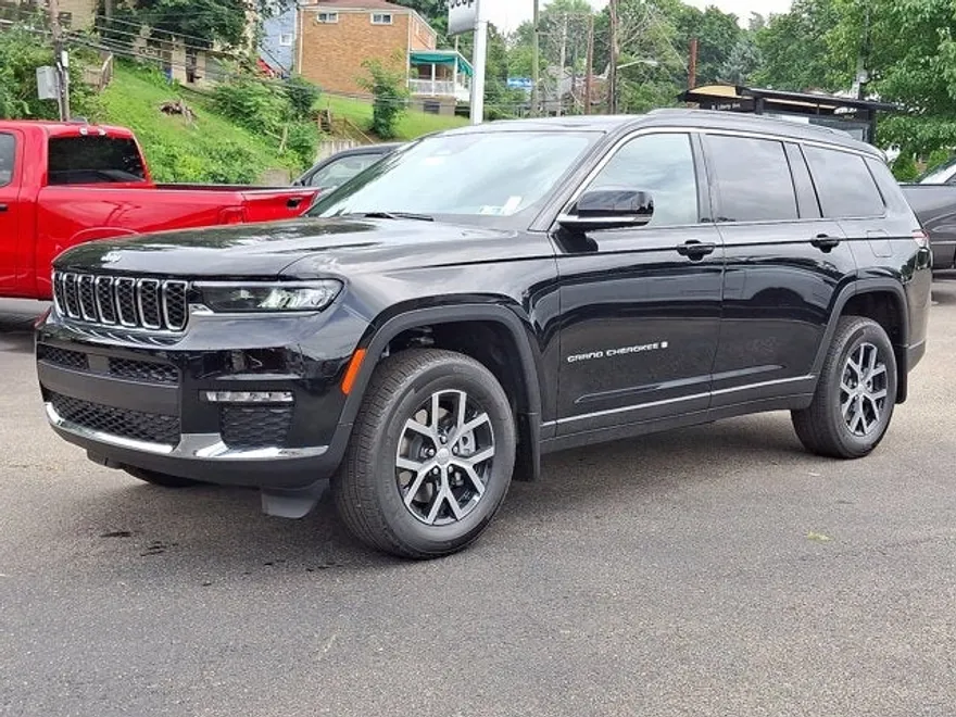 2025 Jeep Grand Cherokee Limited photo 1