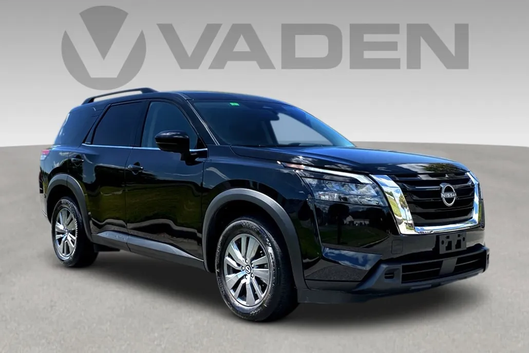 2024 Nissan Pathfinder SV photo 1