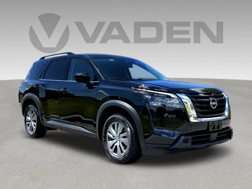 2024 Nissan Pathfinder SV photo 1