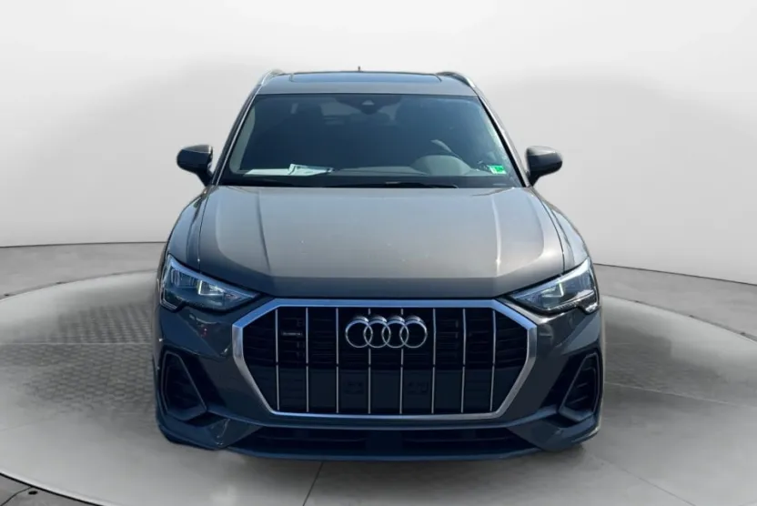 2022 Audi Q3 Premium 45 TFSI S line photo 1
