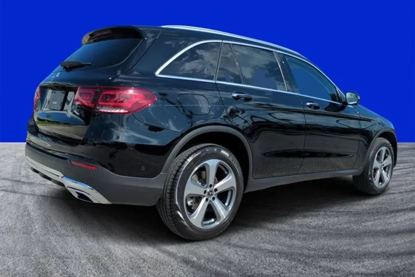 2022 Mercedes Benz GLC 300 photo 1
