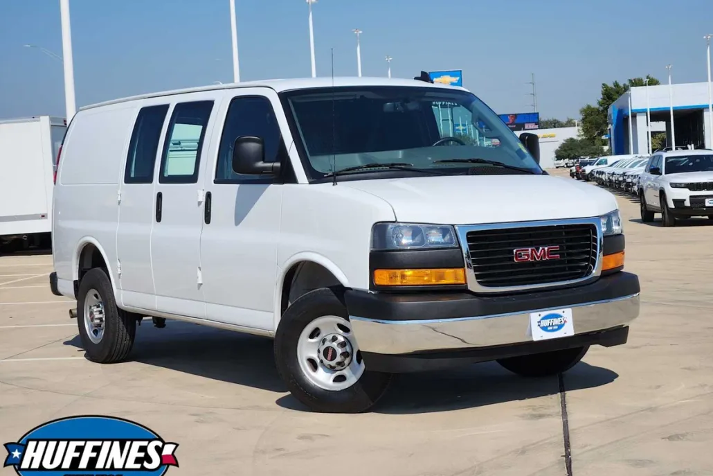 2024 Gmc Savana Cargo 2500 photo 1