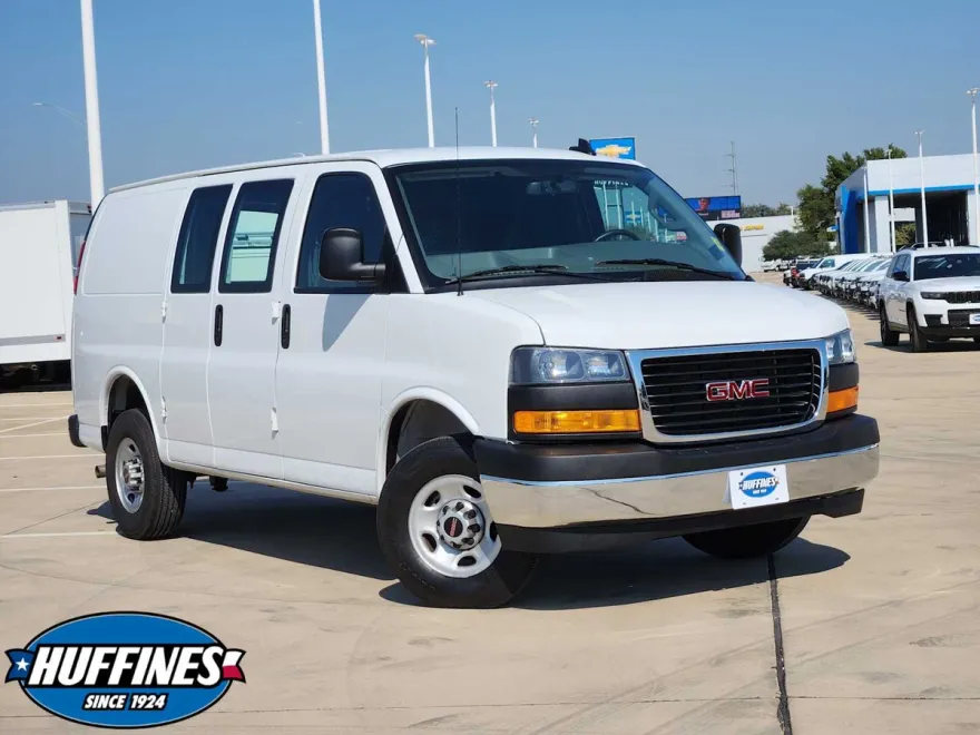 2024 Gmc Savana Cargo 2500 photo 1