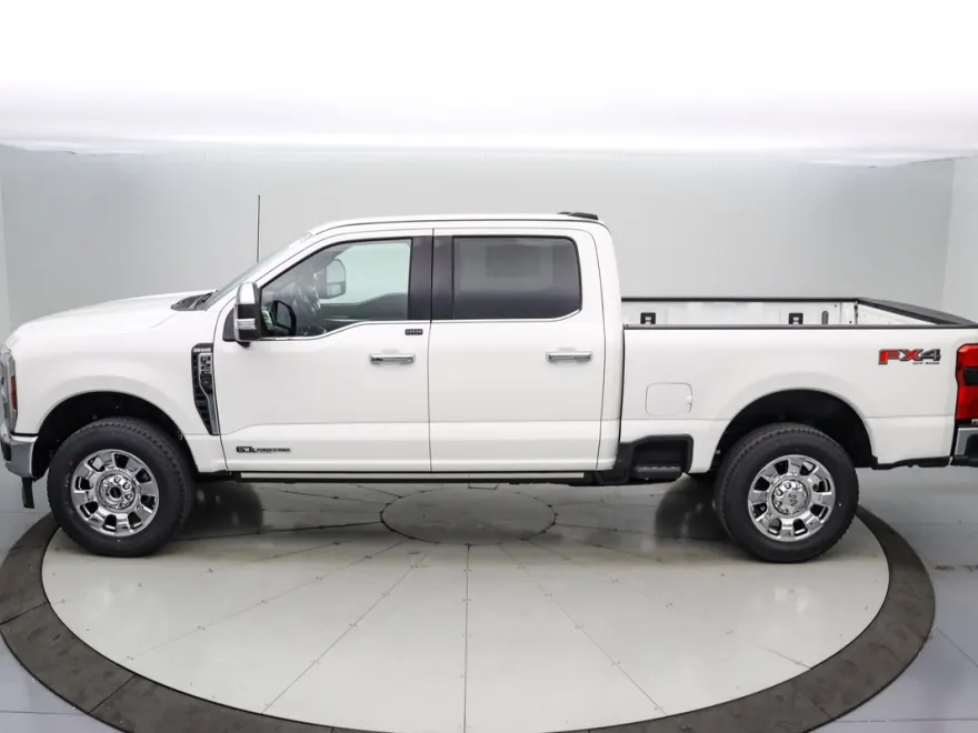 2025 Ford F-250 King Ranch photo 1