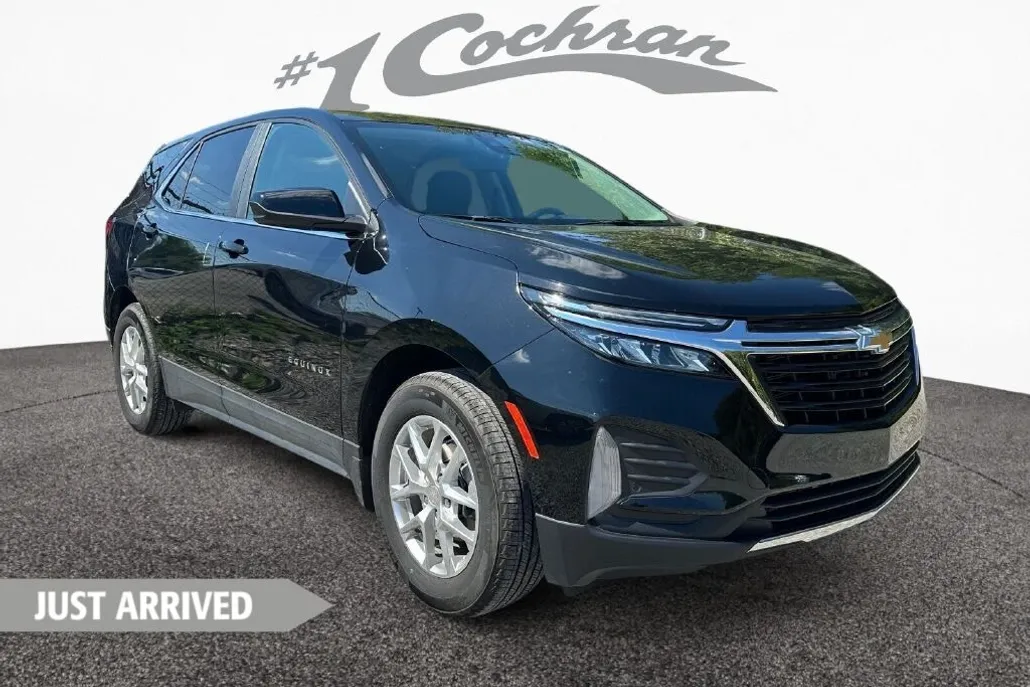 2023 Chevrolet Equinox LT photo 1