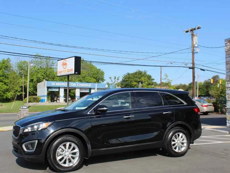 2018 Kia Sorento LX photo 1