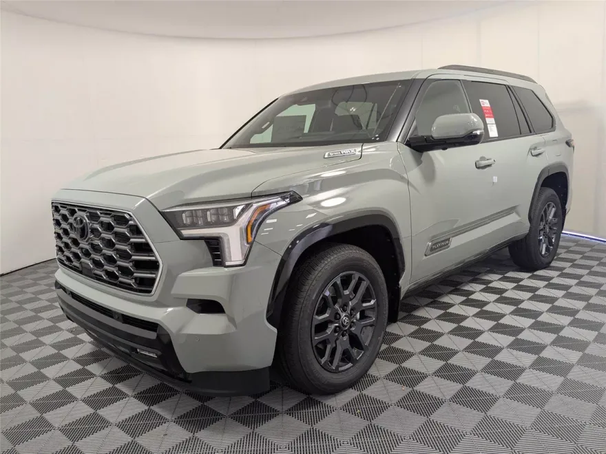 2026 Toyota Sequoia Platinum photo 1