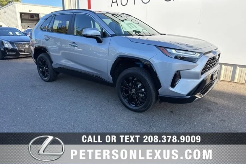 2024 Toyota RAV4 Hybrid SE photo 1