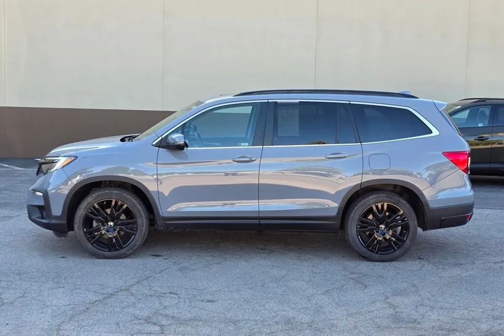 2022 Honda Pilot Special Edition photo 1