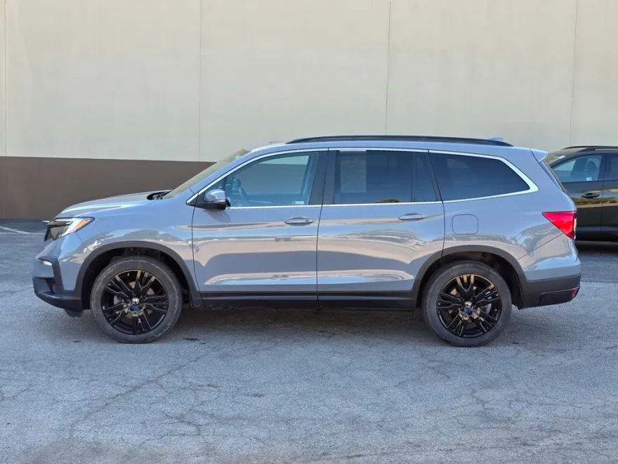 2022 Honda Pilot Special Edition photo 1