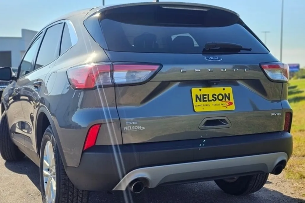 2021 Ford Escape SE photo 1