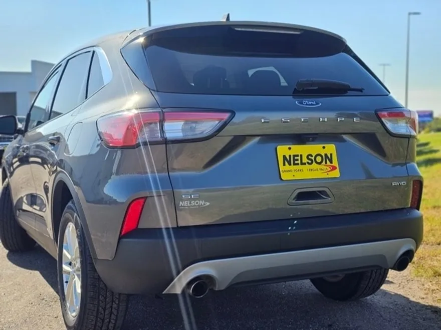 2021 Ford Escape SE photo 1