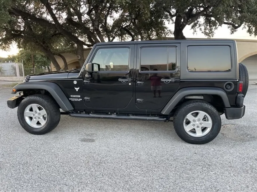 2015 Jeep Wrangler Unlimited Sport photo 1