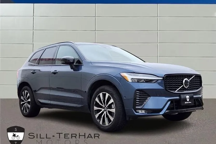 2025 Volvo XC60 B5 Plus photo 1