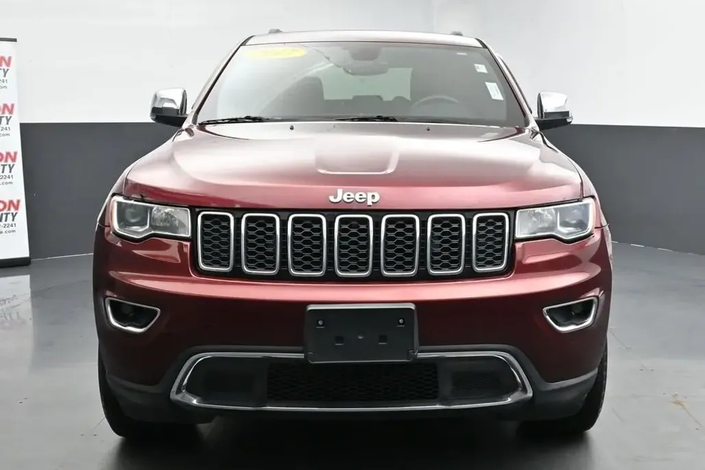 2017 Jeep Grand Cherokee Limited photo 1