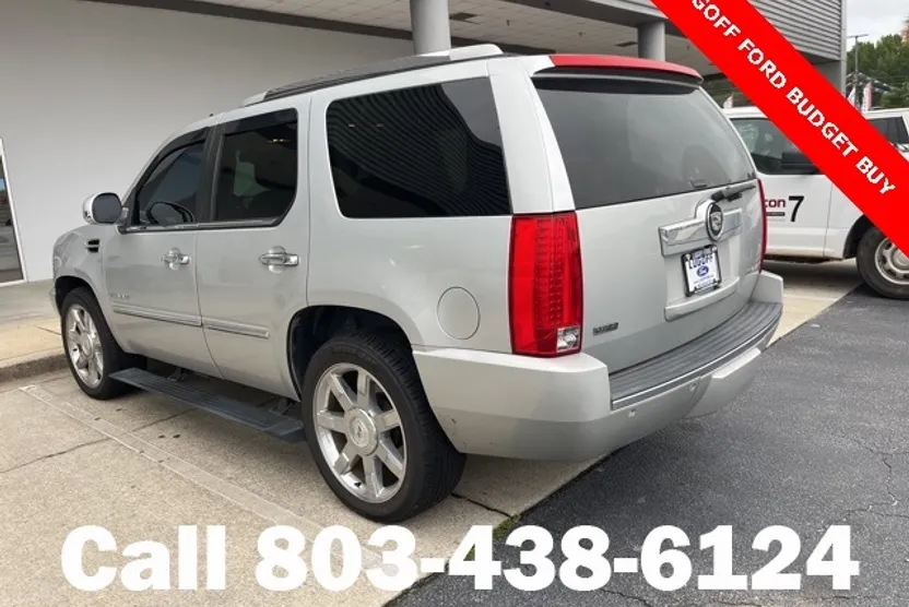 2011 Cadillac Escalade Premium photo 1