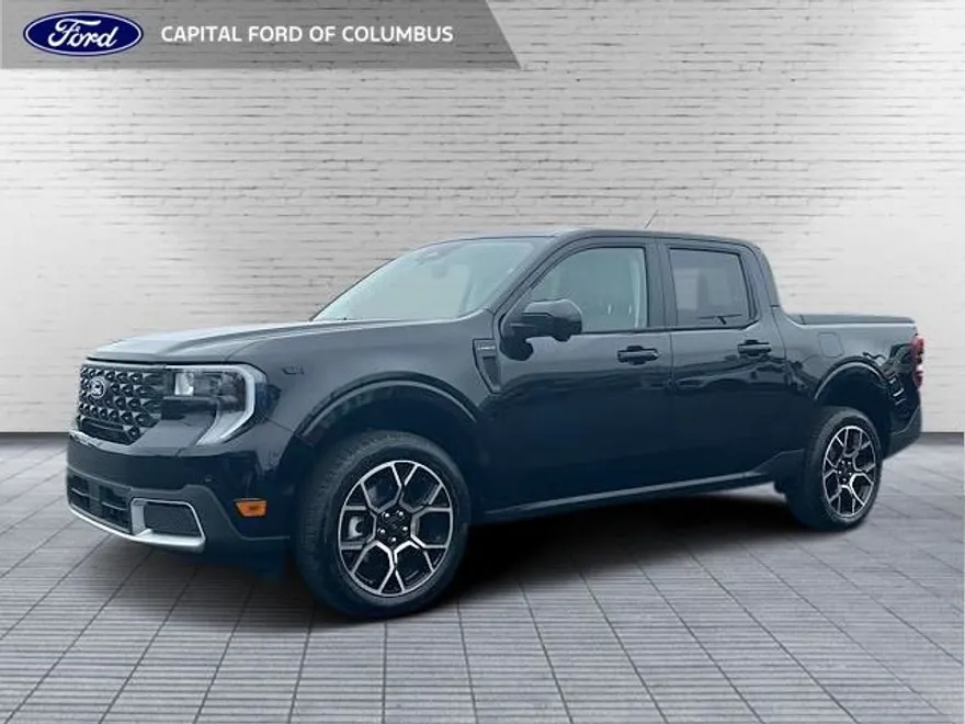 2025 Ford Maverick Lariat photo 1