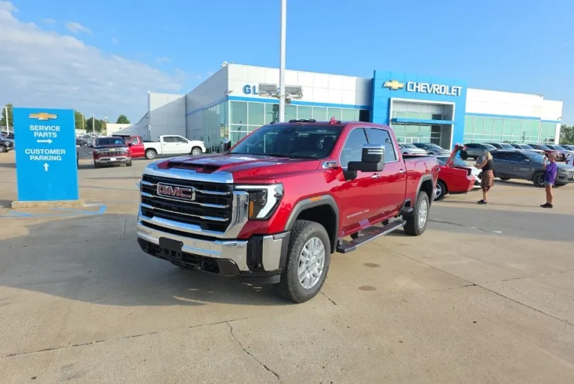 2024 Gmc Sierra HD SLT photo 1