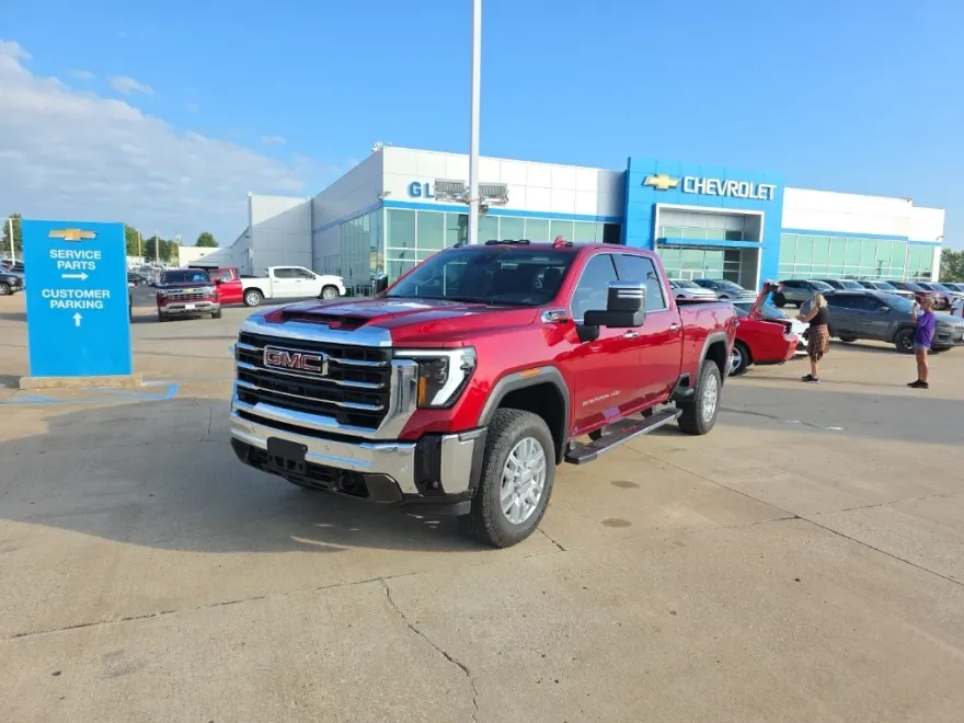2024 Gmc Sierra HD SLT photo 1