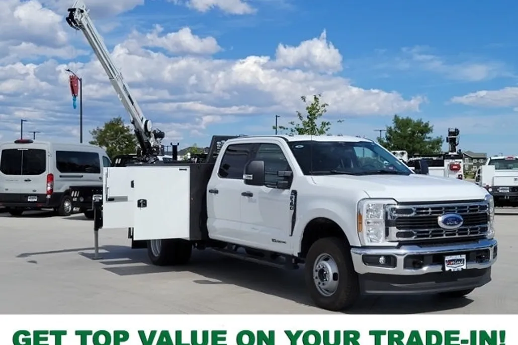 2025 Ford F-350 photo 1