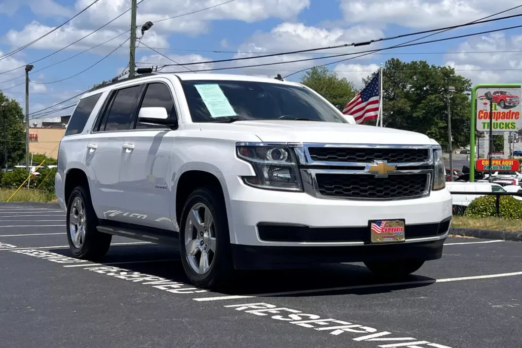 2015 Chevrolet Tahoe LT photo 1