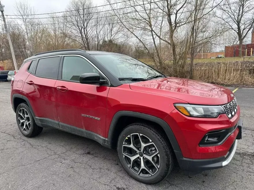 2025 Jeep Compass Limited photo 1