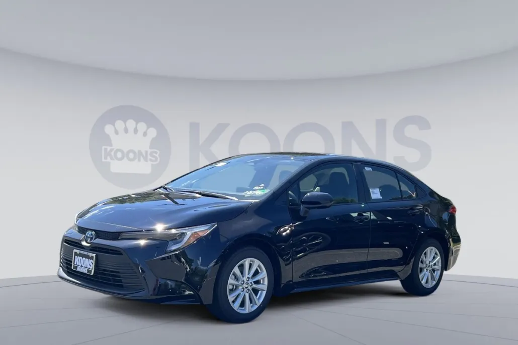 2025 Toyota Corolla Hybrid LE photo 1