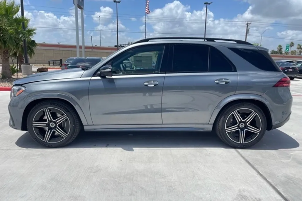 2025 Mercedes Benz GLE 580 4MATIC photo 1