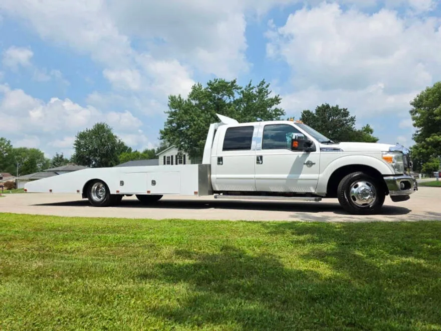 2012 Ford F-350 Lariat photo 1