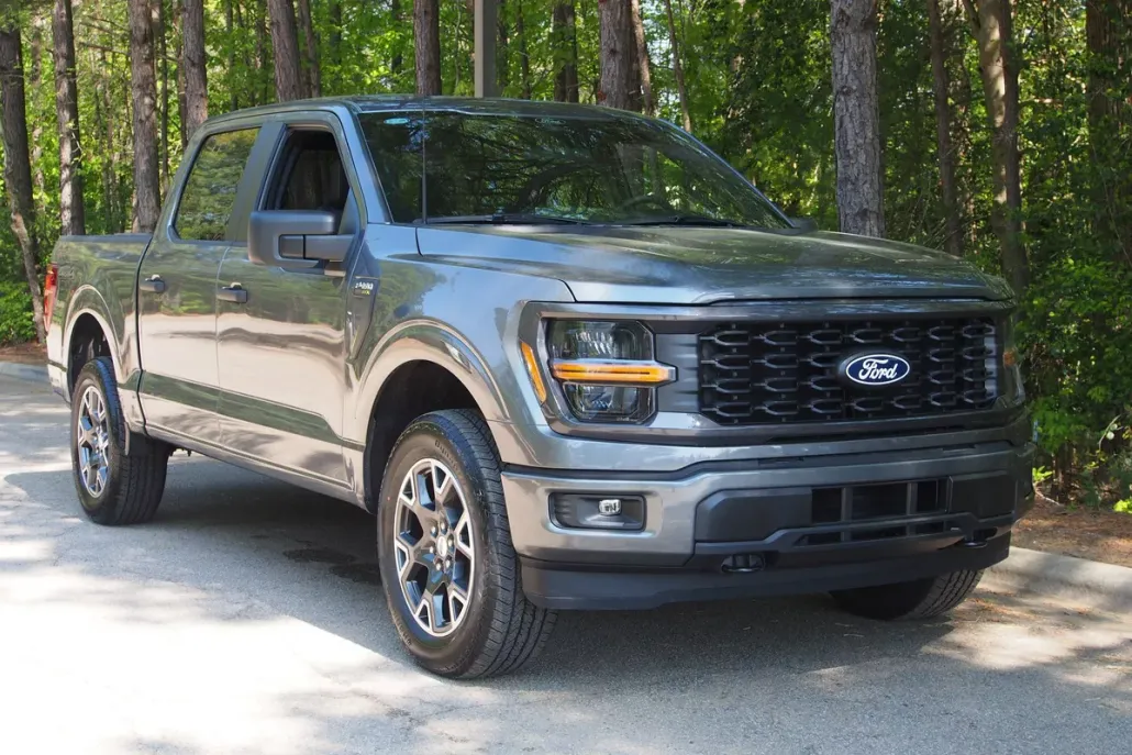 2025 Ford F-150 STX photo 1