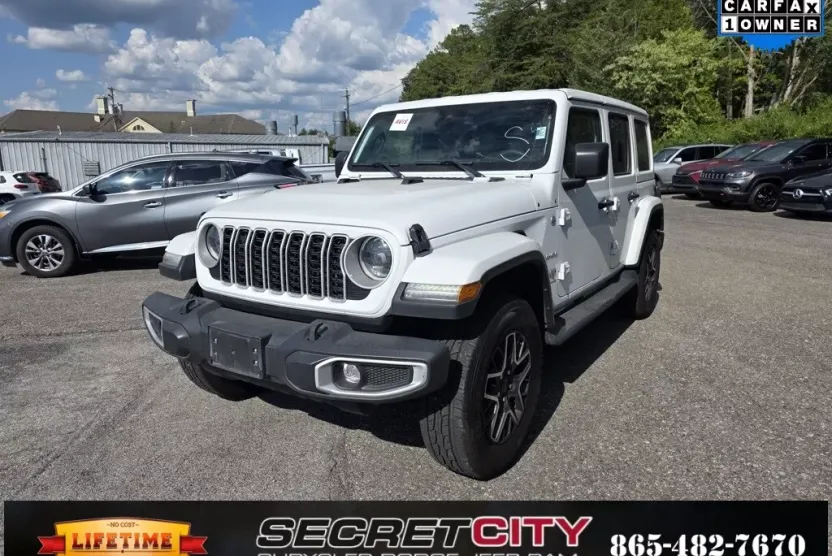 2024 Jeep Wrangler Sahara photo 1