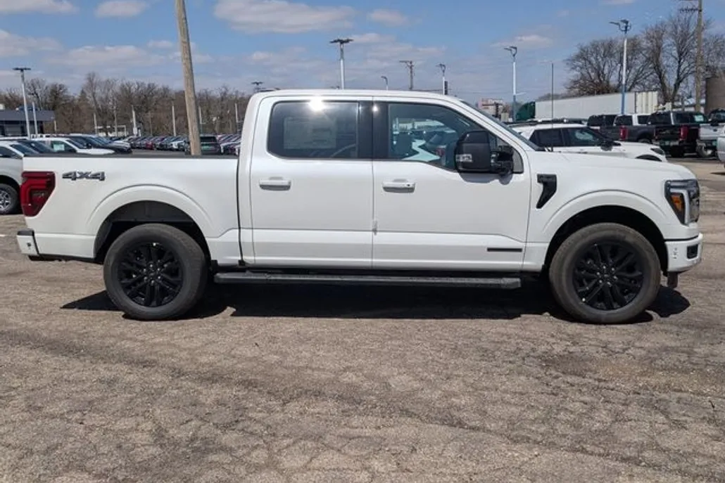 2025 Ford F-150 Lariat photo 1