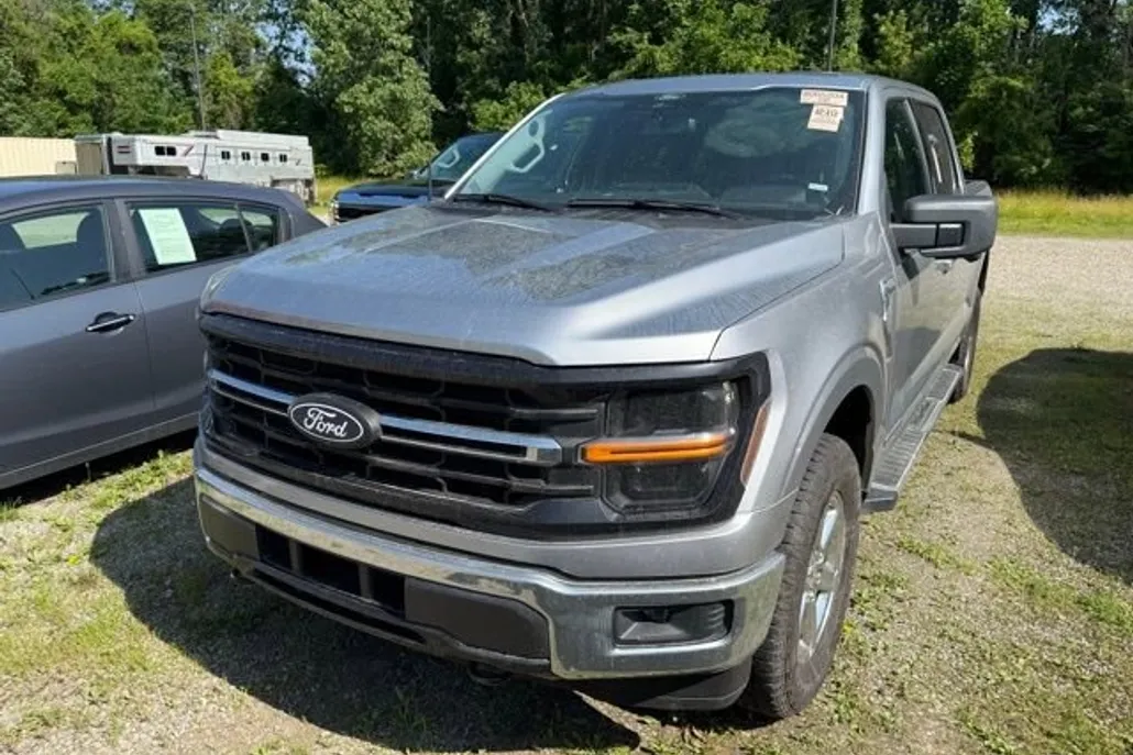 2024 Ford F-150 XLT photo 1