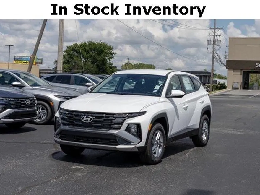 2026 Hyundai Tucson SE photo 1