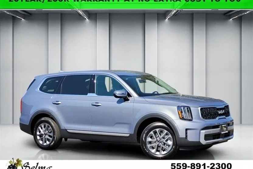2025 Kia Telluride LX photo 1